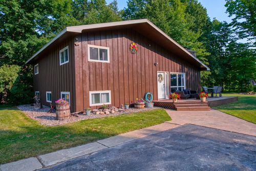 6735 Ush 45, Three Lakes, WI, 54562-9377 | Card Image