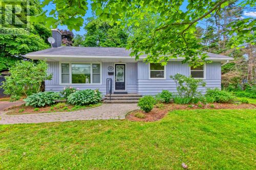 68 Mount Edward Rd, Charlottetown, PE, C1A5S5 | Card Image