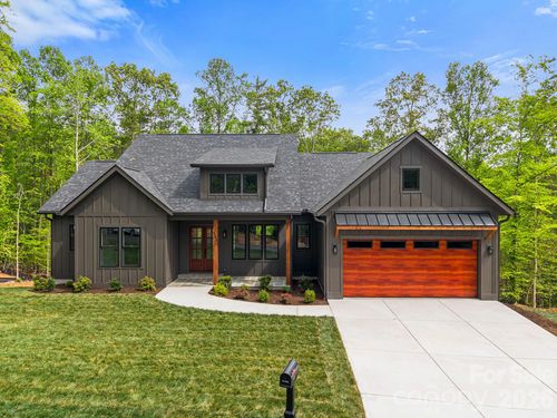 164 Reserve Way, Hendersonville, NC, 28792 | Card Image