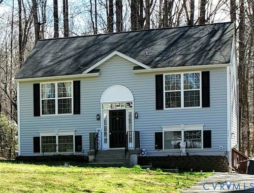 111 Ackerman Ln, RUTHER GLEN, VA, 22546-1308 | Card Image