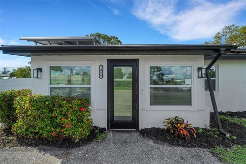 1054 W Baffin Dr, VENICE, FL, 34293-5613 | Card Image