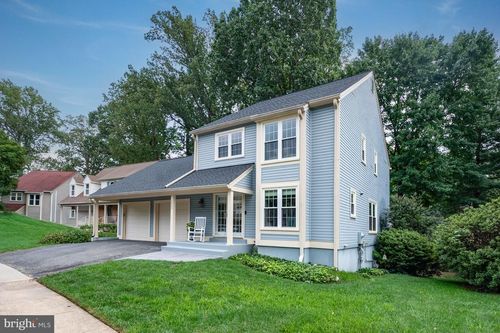 10008 Beacon Pond Ln, BURKE, VA, 22015-3744 | Card Image