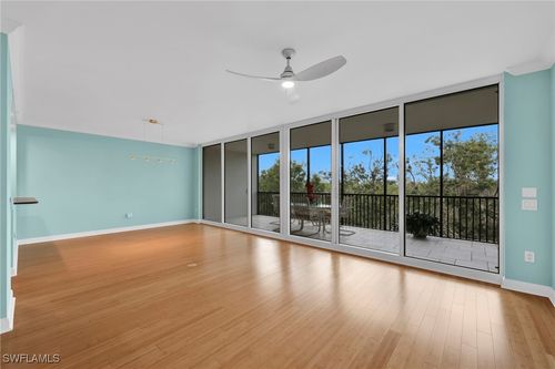 apt-303-455 Cove Tower Dr, NAPLES, FL, 34110-6524 | Card Image