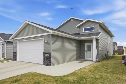 4540 18th Street S, Moorhead, MN, 56560 | Card Image