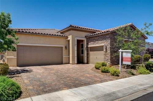 2425 Amatrice St, Henderson, NV, 89044-1632 | Card Image