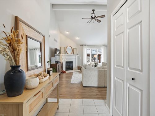 54537 Pine St, New Baltimore, MI, 48047-5571 | Card Image