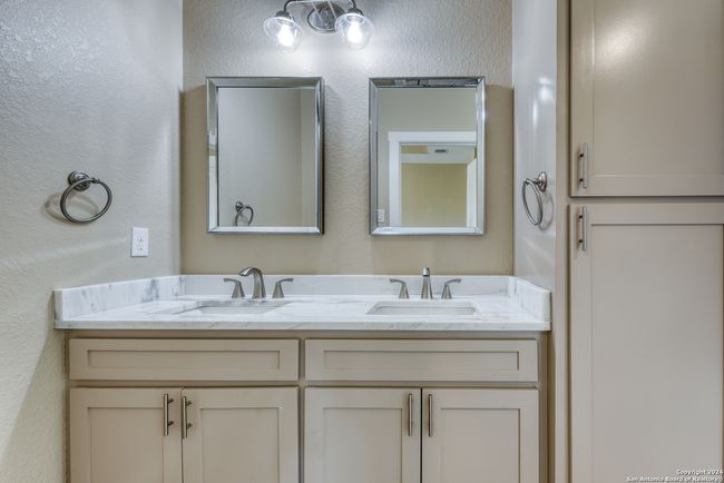 954 Ridge Trl, House other with 3 bedrooms, 2 bathrooms and null parking in Spring Branch TX | Image 22