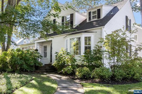 50 Hamilton Rd, Glen Ridge, NJ, 07028-1109 | Card Image