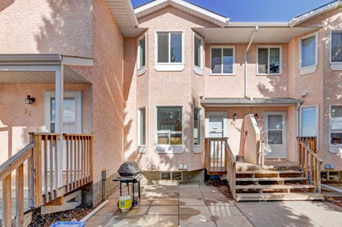32-204 Strathaven Dr, Strathmore, AB, T1P1P6 | Card Image