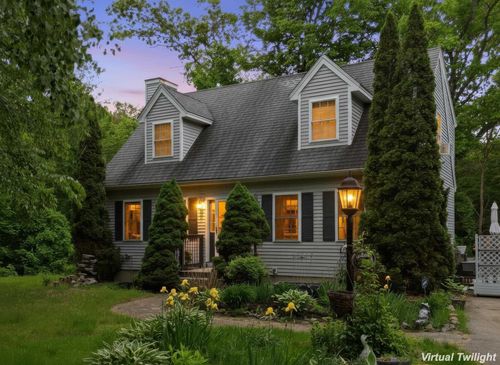 4 Norris Farm Rd, Raymond, NH, 03077-1534 | Card Image
