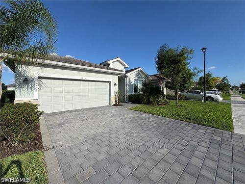 2458 Orchard St, Naples, FL, 34120-5646 | Card Image
