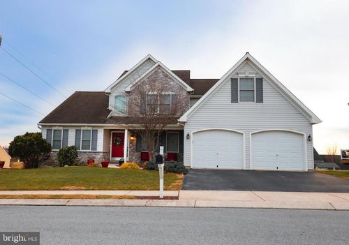 425 Zachary Dr, MANHEIM, PA, 17545-9014 | Card Image