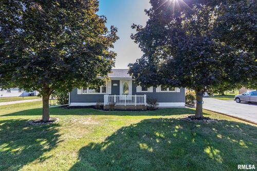 140 S Roosevelt St, North Pekin, IL, 61554-1146 | Card Image