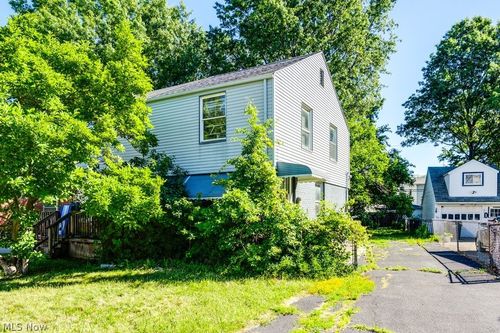 1445 Sulzer Ave, Euclid, OH, 44132-2725 | Card Image