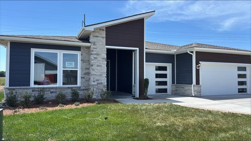900 Bur Oak Rd, Lebanon, TN, 37090-2239 | Card Image
