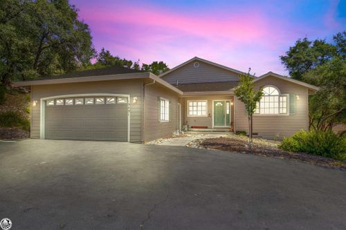 19891 Apple Valley Drive, Sonora, CA, 95370 | Card Image