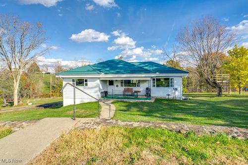 161 Ridgeway Dr, Richmond, OH, 43944-6930 | Card Image