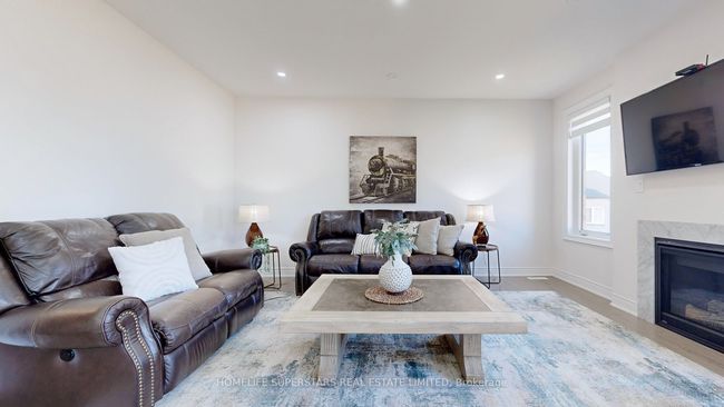 28 Great Railway Crt, House other with 5 bedrooms, 4 bathrooms and 6 parking in Kleinburg ON | Image 11