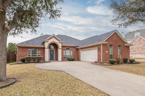 608 Walnut Hollow Dr, Mansfield, TX, 76063-5858 | Card Image
