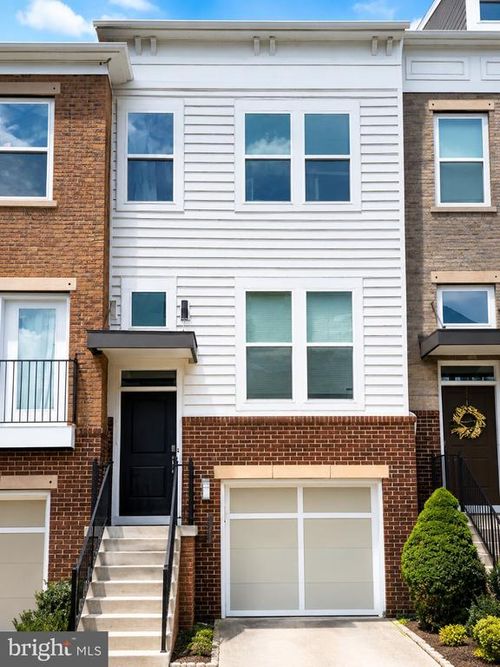 42654 New Dawn Ter, BRAMBLETON, VA, 20148-8087 | Card Image