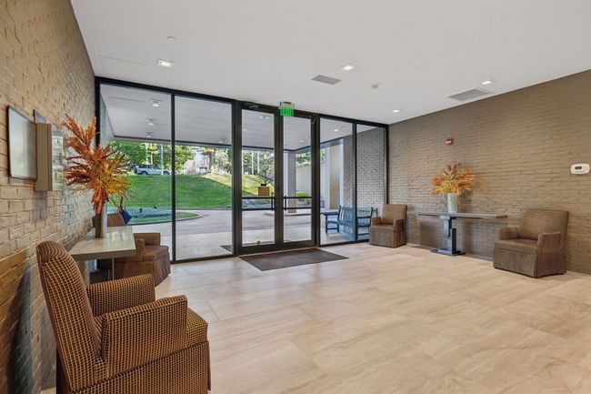 APT-305 - 3901 W End Ave, Condo with 2 bedrooms, 3 bathrooms and 1 parking in Nashville TN | Image 20