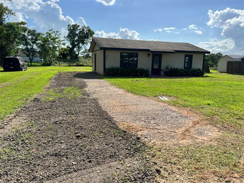157 Clute Rd, Leona, TX, 75850-2513 | Card Image