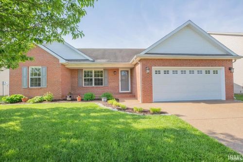 10657 Fall Creek Dr, Newburgh, IN, 47630-8717 | Card Image