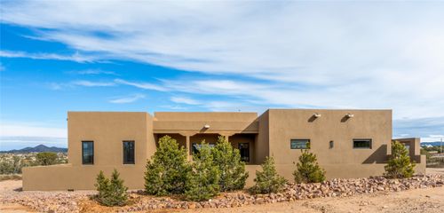 6 Spur Ranch Rd, Lamy, NM, 87540-7507 | Card Image