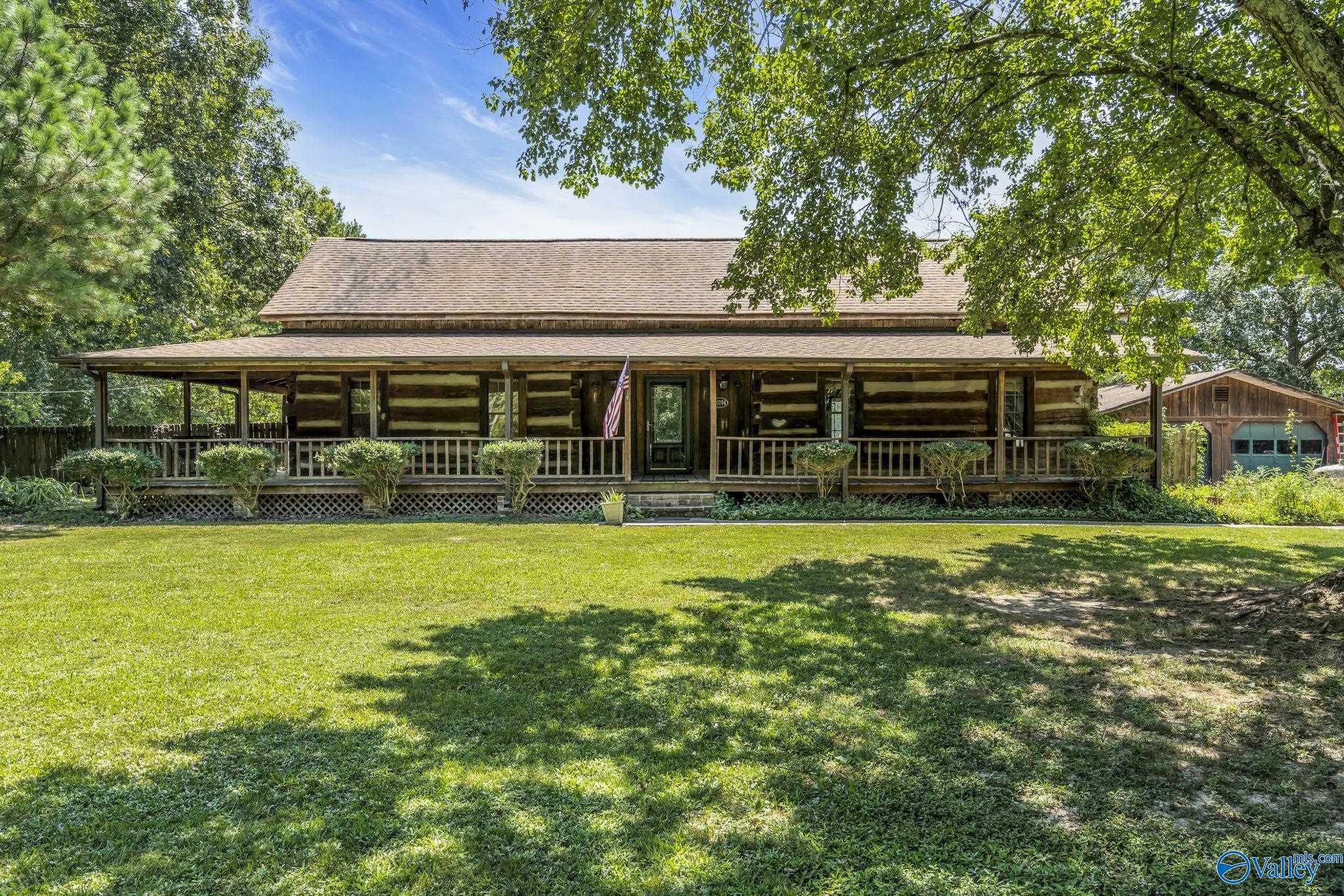 Huber Rd, Athens, AL 35614