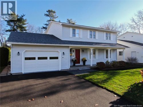 20 Gloucester Cres, Fredericton, NB, E3B6E6 | Card Image