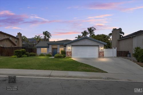 232 Camwood Ave, Bakersfield, CA, 93308-1182 | Card Image