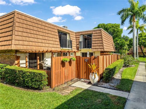 9109 Sw 20th St, Davie, FL, 33324 | Card Image