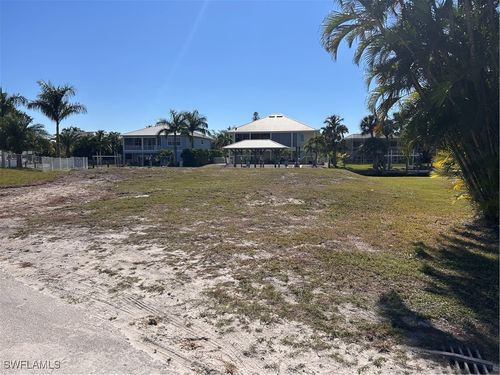 14 Pepita St, FORT MYERS BEACH, FL, 33931-4207 | Card Image