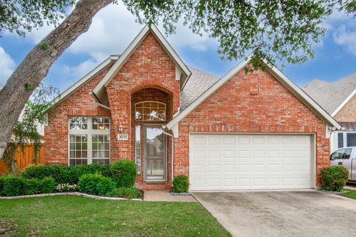 8635 Forest Glen Dr, Irving, TX, 75063-4202 | Card Image
