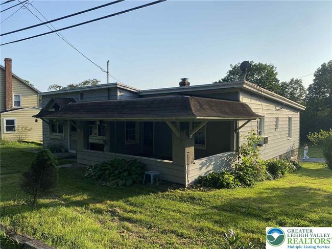 1027 Clamtown Rd, House other with 4 bedrooms, 2 bathrooms and null parking in Tamaqua PA | Image 17