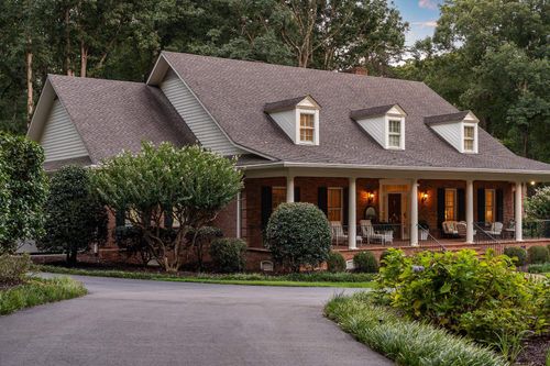 221 Swansea Rd, Spartanburg, SC, 29307-3826 | Card Image