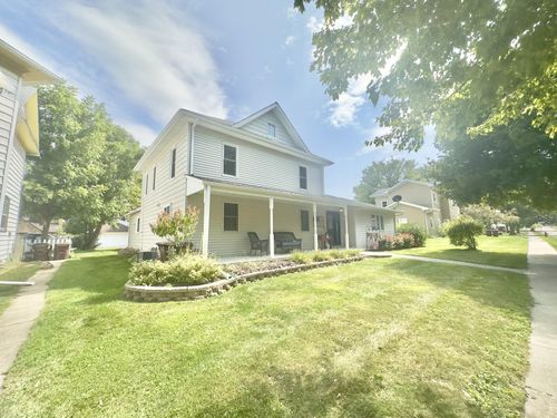209 S Chestnut St, SHANNON, IL, 61078-9027 | Card Image