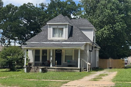 207 N State St, Wagoner, OK, 74467-4433 | Card Image