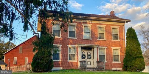 10491 River Rd, New Columbia, PA, 17856-9215 | Card Image