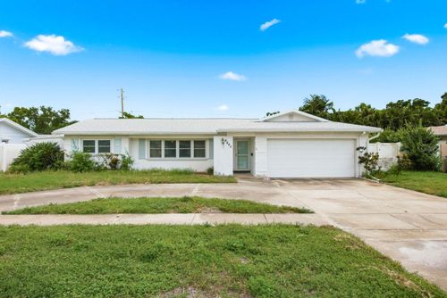6448 30th Avenue N, St Petersburg, FL, 33710 | Card Image