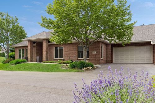 195 W Canyon Dr, Hudson, WI, 54016-7721 | Card Image