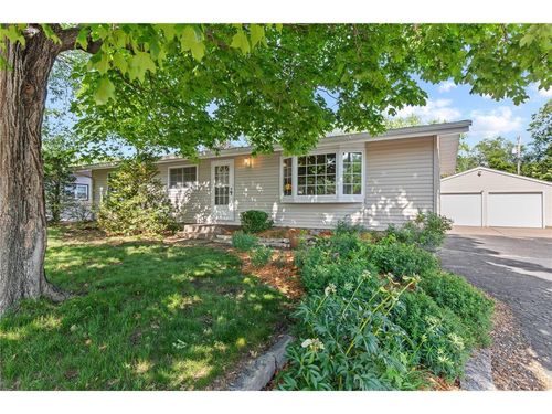 310 Arch St, HUDSON, WI, 54016-1956 | Card Image