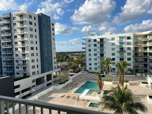 apt-820-140 S Dixie Hwy, Hollywood, FL, 33020-7351 | Card Image