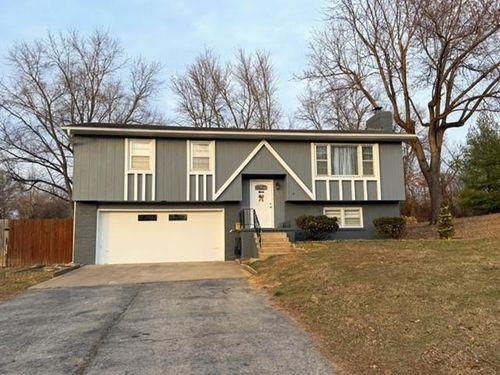 127 Se 125th Rd, Warrensburg, MO, 64093-7707 | Card Image