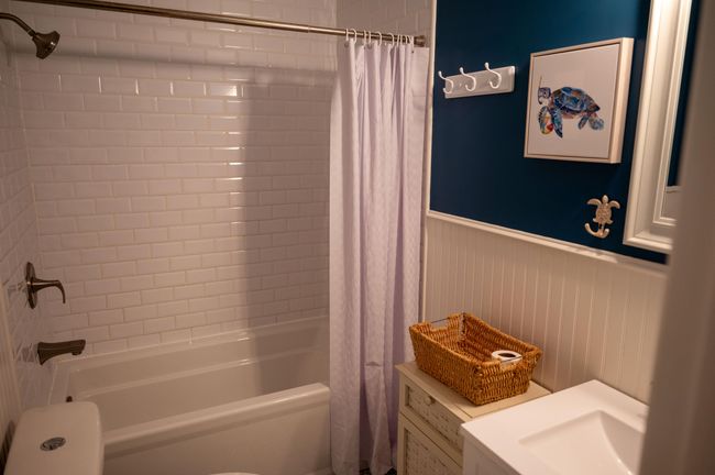 Guest Bathroom | Image 20