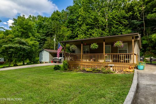 3424 Mutton Hollow Rd, Maryville, TN, 37803-9425 | Card Image