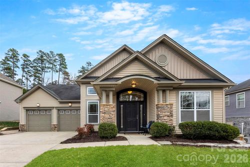 1201 Mckee Farm Ln, Belmont, NC, 28012-8688 | Card Image
