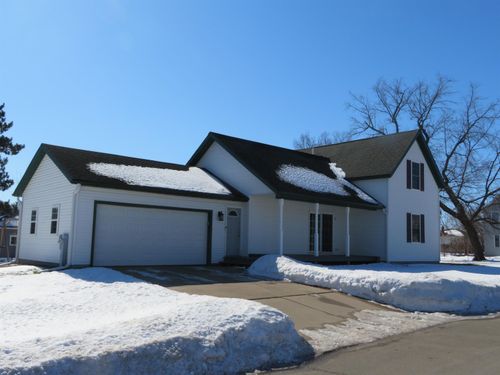 615 Chippewa St, Merrill, WI, 54452-1938 | Card Image