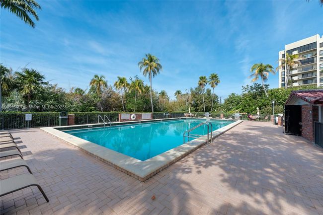 APT-306 - 181 Crandon Blvd, Condo with 3 bedrooms, 2 bathrooms and null parking in Key Biscayne FL | Image 29