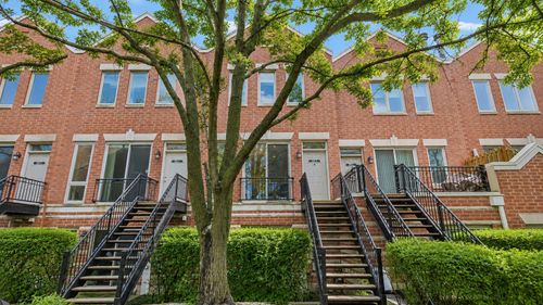 d-1522 W School St, Chicago, IL, 60657-2187 | Card Image